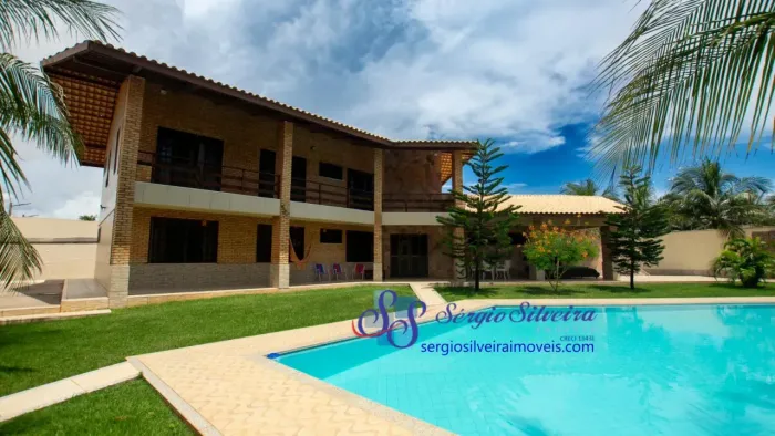 Casa toda mobiliada no Porto das Dunas com 4 quartos