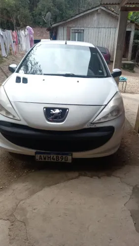 Peugeot 207 XR 1.4 Flex 8V 5P 2013
