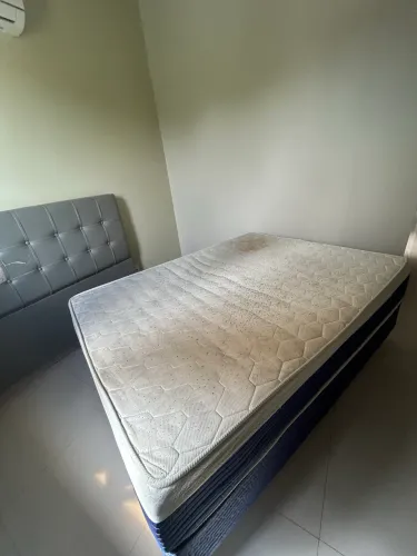 VENDO CAMA BOX CASAL - MARCA BOM SONO + CABECEIRA DE BRINDE .