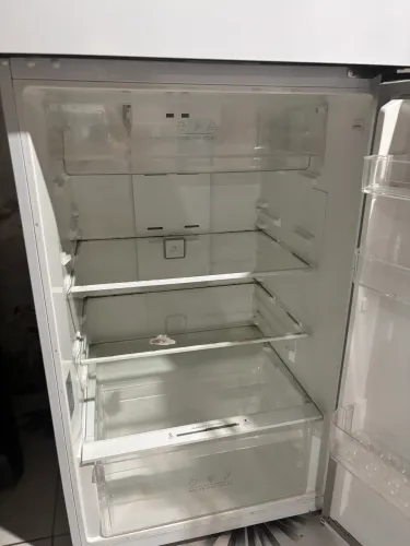 Geladeira midea