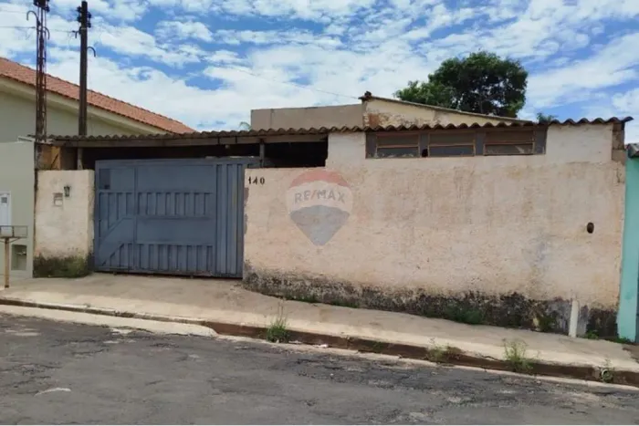 Casa à venda - Vila das Indústrias - Tupã/SP