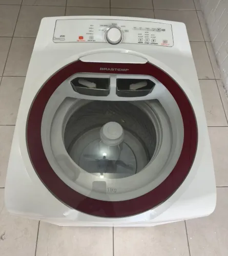 Máquina de lavar roupa 11kg Brastemp