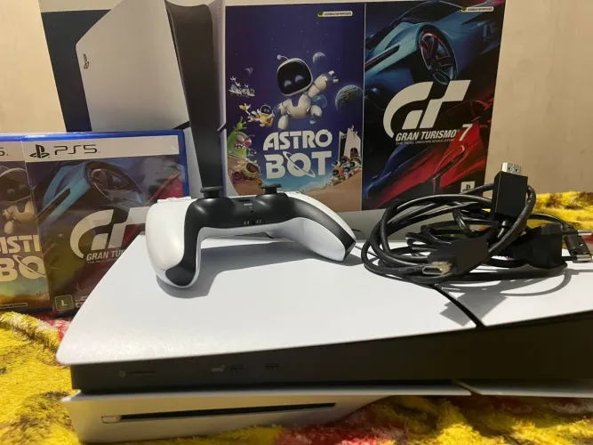 Vendo ps5 com dois anos de garantia na Havan $3.800 zap *