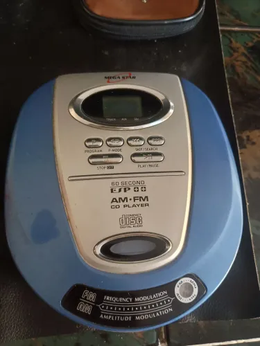 Cd player / walkman