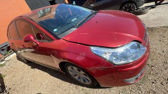 Citroen C4 Hatch 2.0 automático Retirada de Peças mt