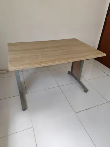 Mesa escrivaninha
