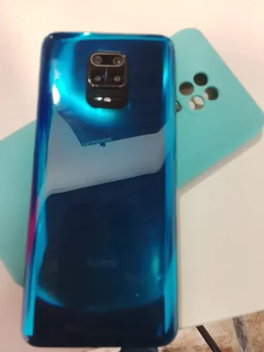 Redmi 9s , 64G semi novo bem conservado. Apenas dinheiro 