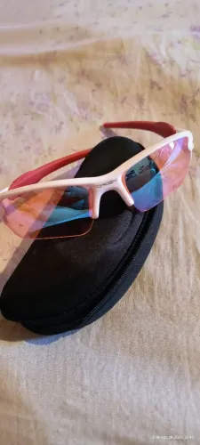 Óculos Esportivo Estilo Oakley Design Moderno