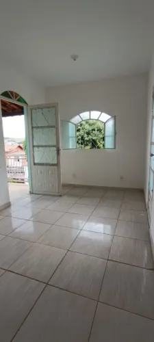 Casa 2 Quartos | Entrada Independente | Garagem | Caieiras - Vespasiano | R$ 1.500