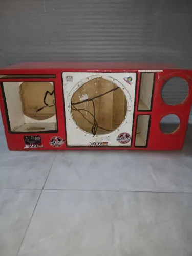 Vendo caixa bob 01 de 13 01 médio grave 01 corneta 01 Twitter