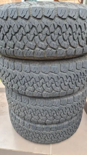 Pneus usados 285/70r17 AT
