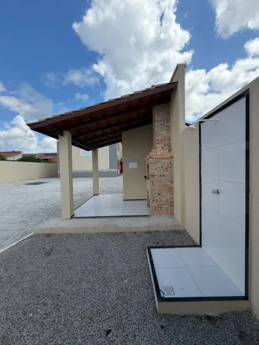 Imóvel para venda tem 58 metros quadrados com 2 quartos em Barrocão - Itaitinga - CE