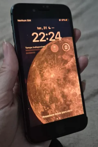 Vende-se iPhone 8 usado para retirar peças