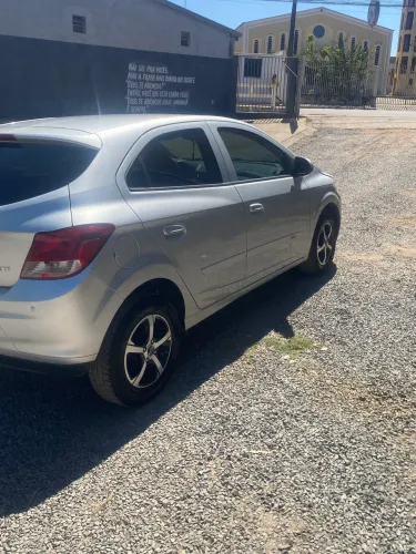 Chevrolet Onix Hatch LT 1.0 8V Flex Power Mec. 4P 2014