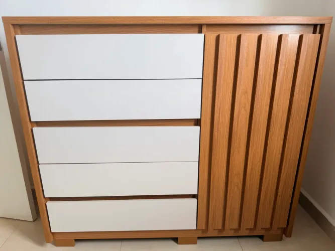 Cômoda 5 Gavetas com Porta - Nunca Usada