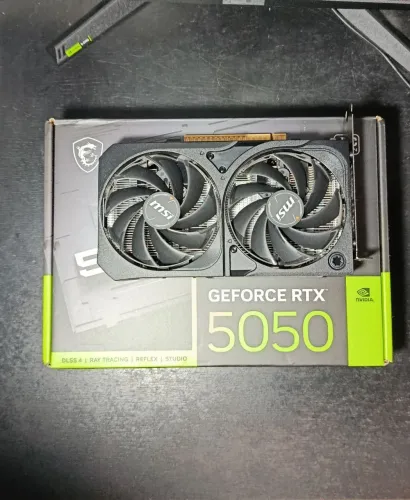 Placa de video RTX 5050 8gb msi