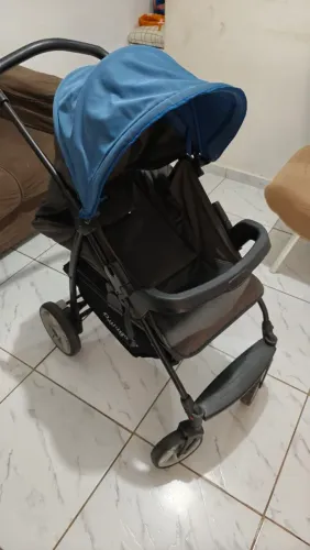Carrinho de bebe Burigotto semi novo.