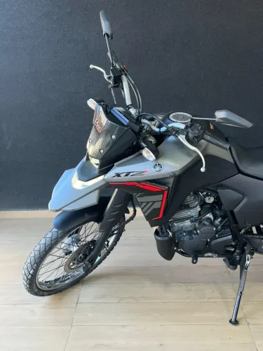 Yamaha XTZ LANDER 2025 único dono