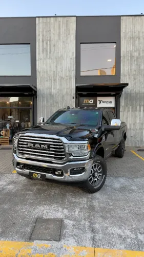 Ram 3500 Limited Longhorn 6.7 TB CD Diesel 2024
