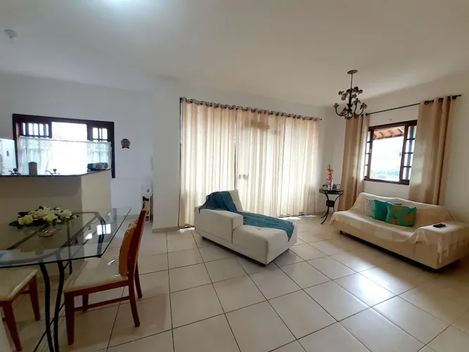 Alugo duplex próx. Shopping NI/ UNIG/Escola Adventista