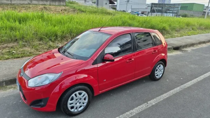 Ford Fiesta SE 1.6 8V Flex 5P 2014