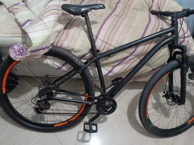 Bicicleta com amortecedor