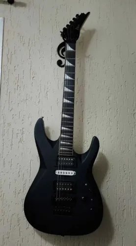 Guitarra Custom kiko loureiro - Aceito Xbox Series S na Troca
