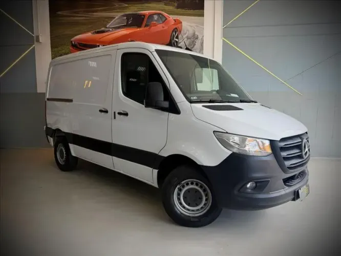 Mercedes-Benz Sprinter 417 Furgão Curto T.b. D. (e6) 2023