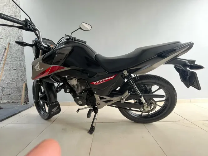 Moto a venda