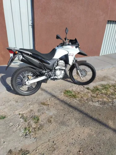 vendo XRE 300 2015