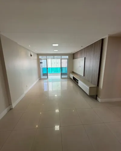 **ALTO PADRÃO | VISTA MAR | PONTA DO FAROL** 3 SUITES, TORRE UNICA/ MOTA MACHADO