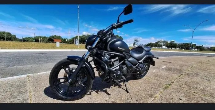 Moto Kawasaki 37.900 mil