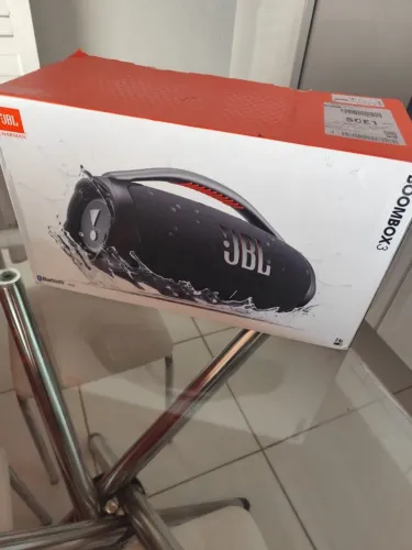 CAIXA DE SOM JBL BOOMBOX 180W NOVA LACRADA.