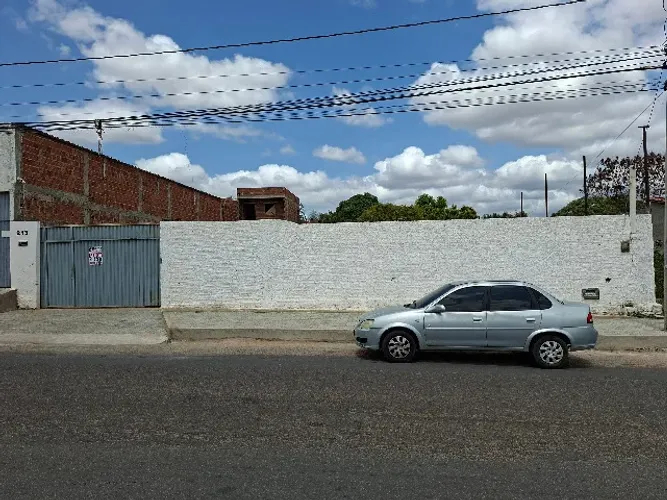 Prédio com 540mt na Principa do Abolição 4