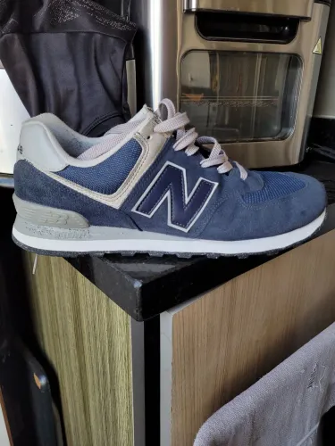New balance 574 azul, tamanho 42, original com nota