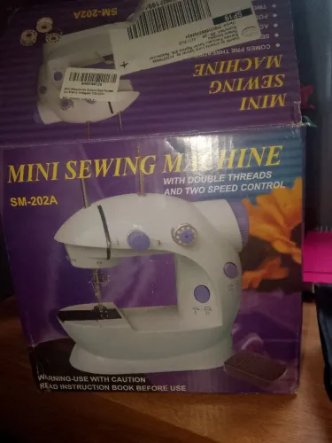 Máquina de costura mini