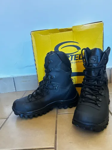 Bota tática coturno Tam 39 Guartelá Defender 2