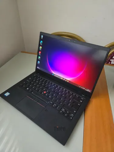 Notebook Lenovo ThinkPad T490 - Core i7 | 8ª geração | 256GB SSD | 16GB DDR4