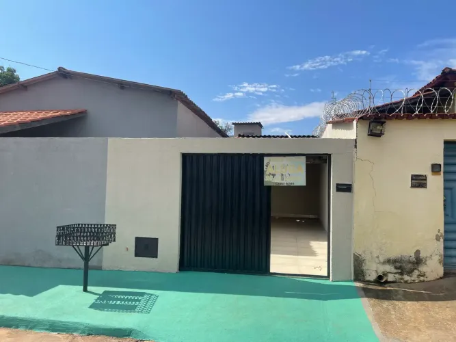 Casa 3 Quartos sendo 1 Suíte no Parque Tremendão
