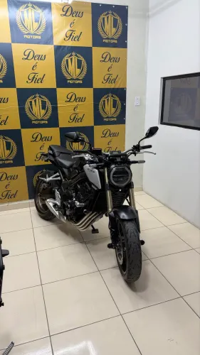 CB 650R 2020