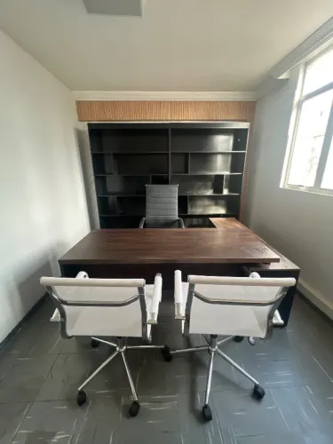Conjunto de Móveis para Escritório Completo