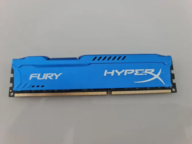 Memória RAM Hyper X Fury 8GB DDR3 azul metálico