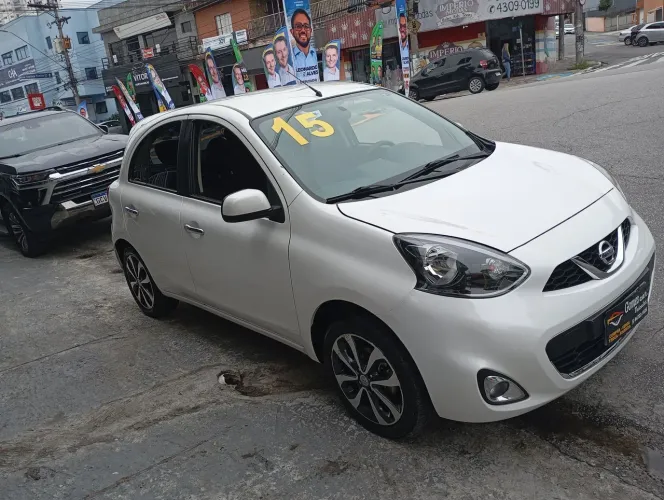 Nissan March SL 1.6 16V Flex Fuel 5P 2015