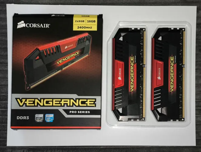Kit Memória Ram Ddr3 Corsair Vengeance Pro 16gb (2x8gb) 2400