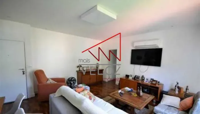 Apartamento : / Residencial / Laranjeiras