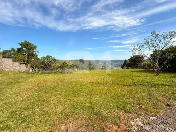 Terreno com vista para o rio a venda no Villagos