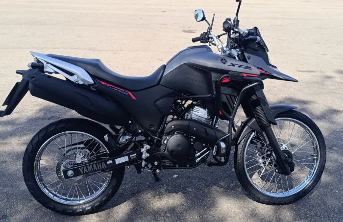 Yamaha Lander 2025 connected - com 1800KM