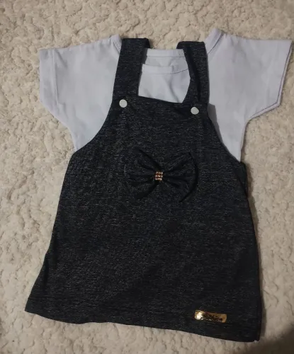 Jardineira vestido