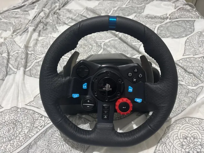 Volante G29 pouquíssimo usado