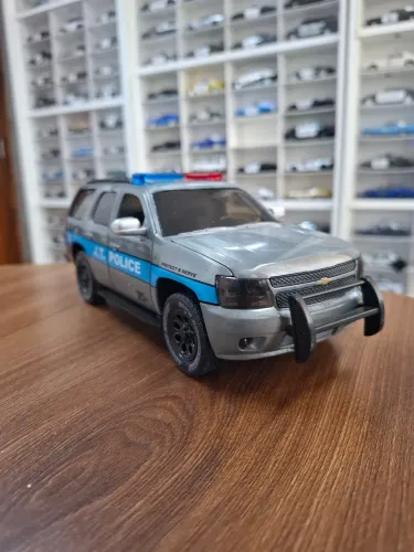 Miniaturas Police Jada 1/24 Chevrolet Tahoe 2010